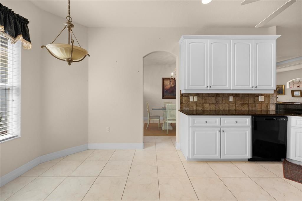 For Sale: $279,000 (3 beds, 2 baths, 2034 Square Feet)