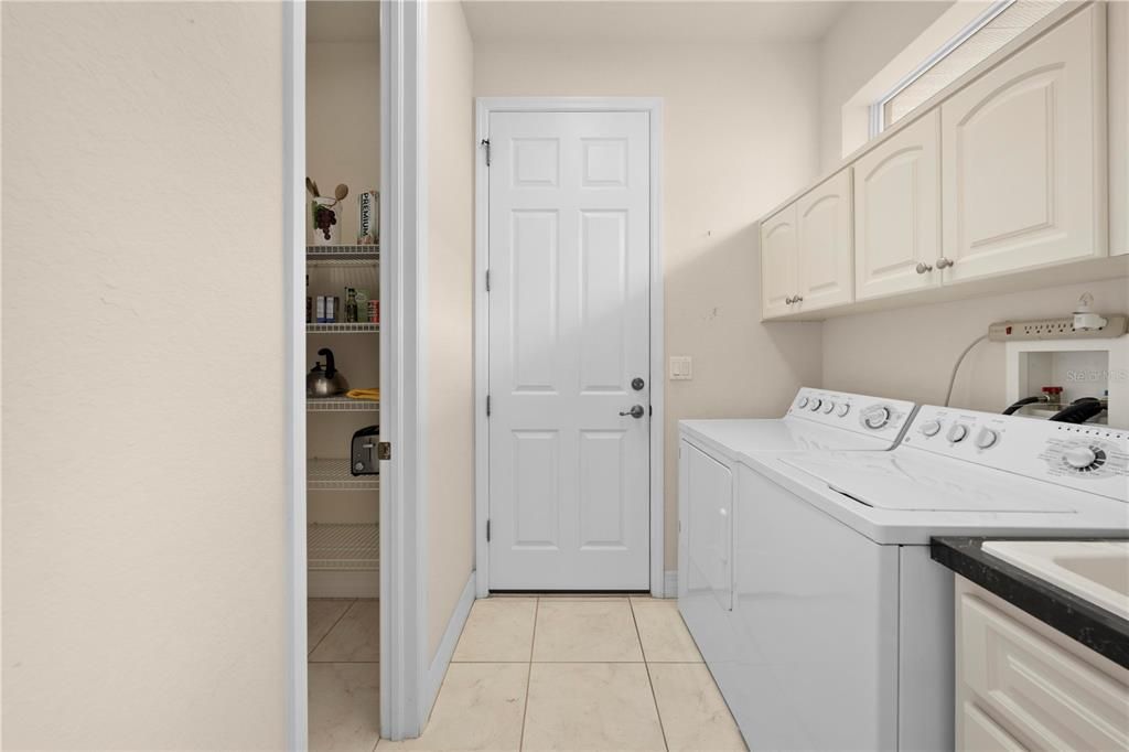 For Sale: $279,000 (3 beds, 2 baths, 2034 Square Feet)