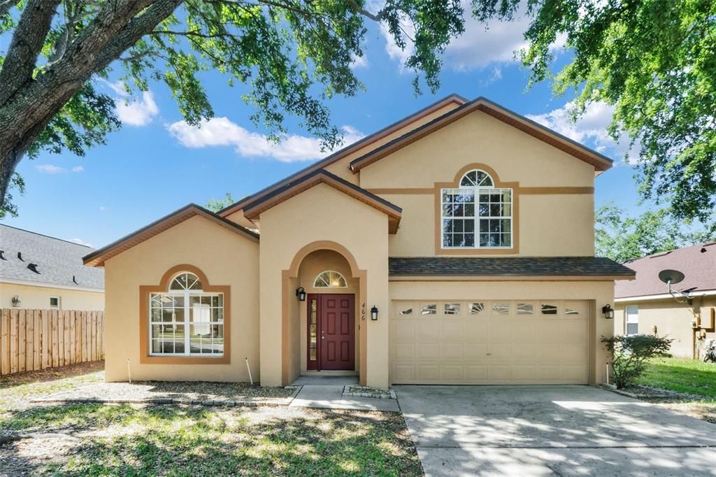 Recently Sold: $465,000 (5 beds, 2 baths, 2324 Square Feet)