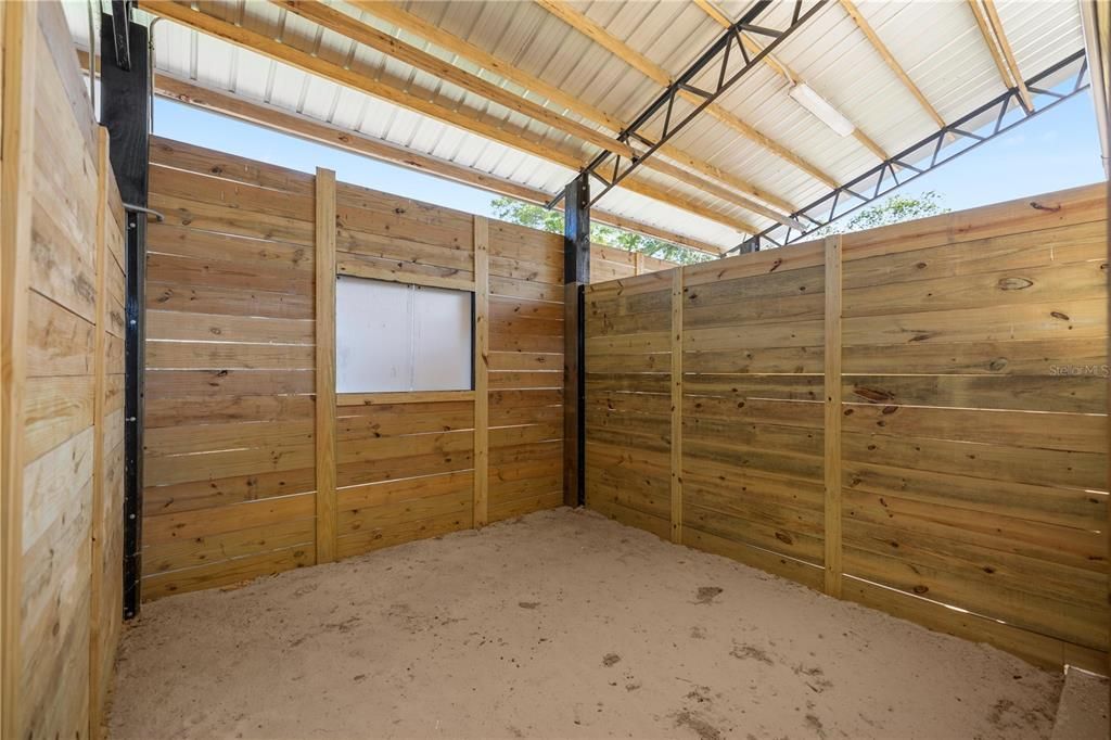 На продажу: $650,000 (10.00 acres)