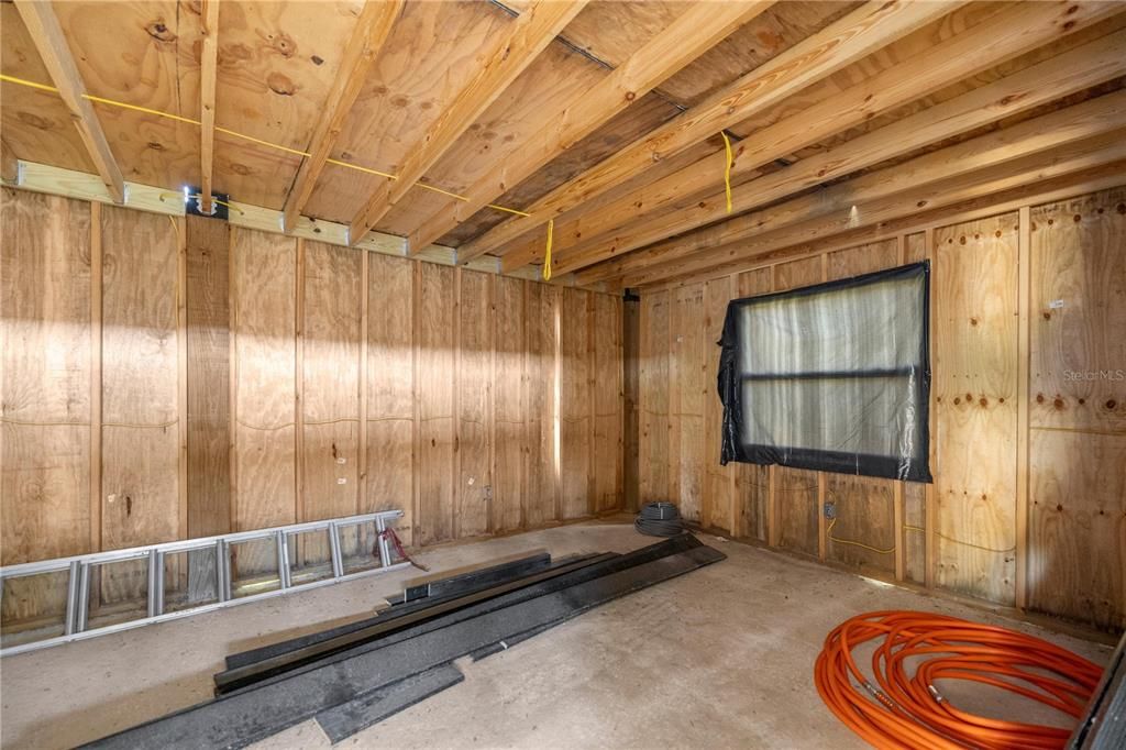 На продажу: $650,000 (10.00 acres)