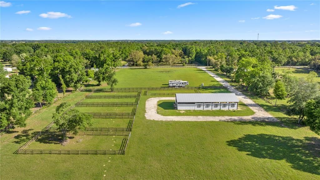 На продажу: $650,000 (10.00 acres)