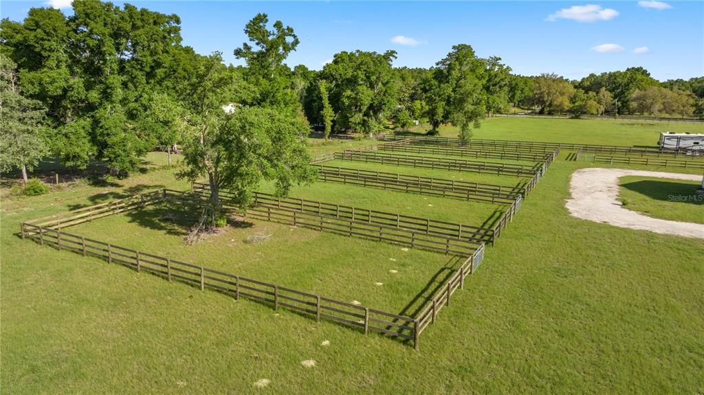 На продажу: $650,000 (10.00 acres)