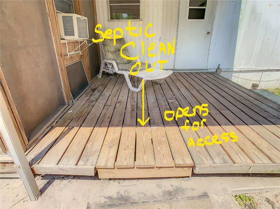 Active With Contract: $65,000 (2 beds, 1 baths, 576 Square Feet)