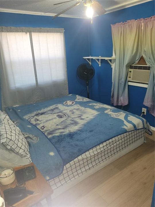 Active With Contract: $65,000 (2 beds, 1 baths, 576 Square Feet)