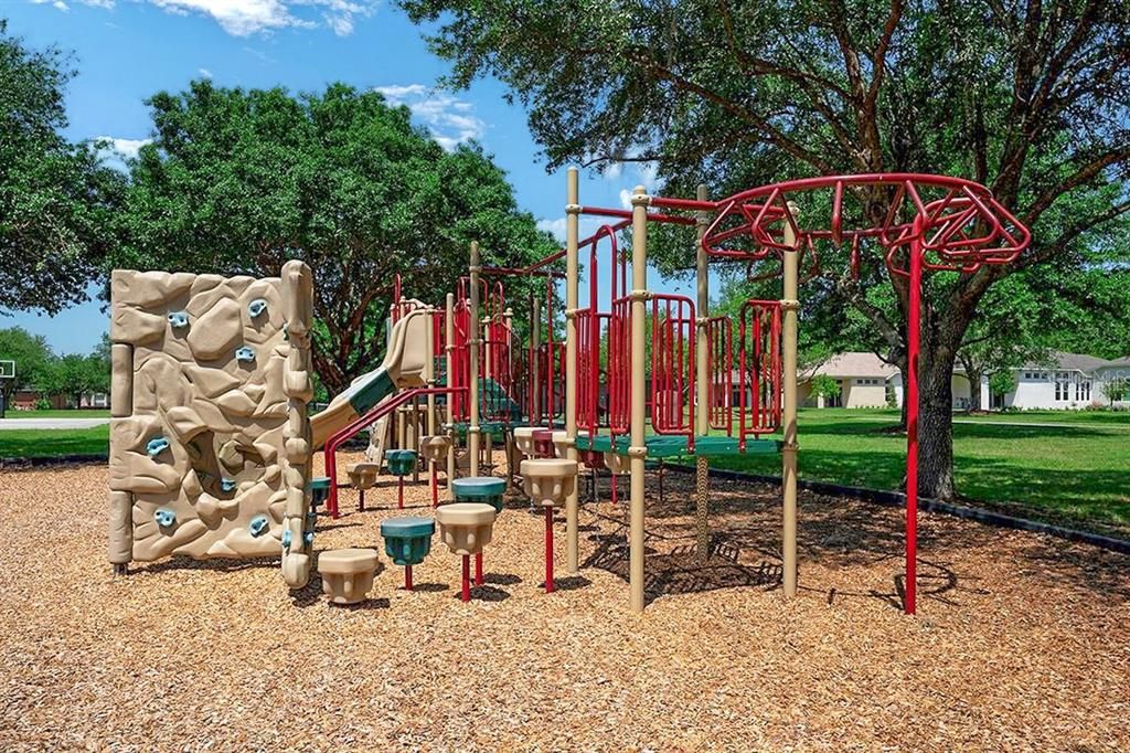 На продажу: $699,999 (4 спален, 3 ванн, 2376 Квадратных фут)