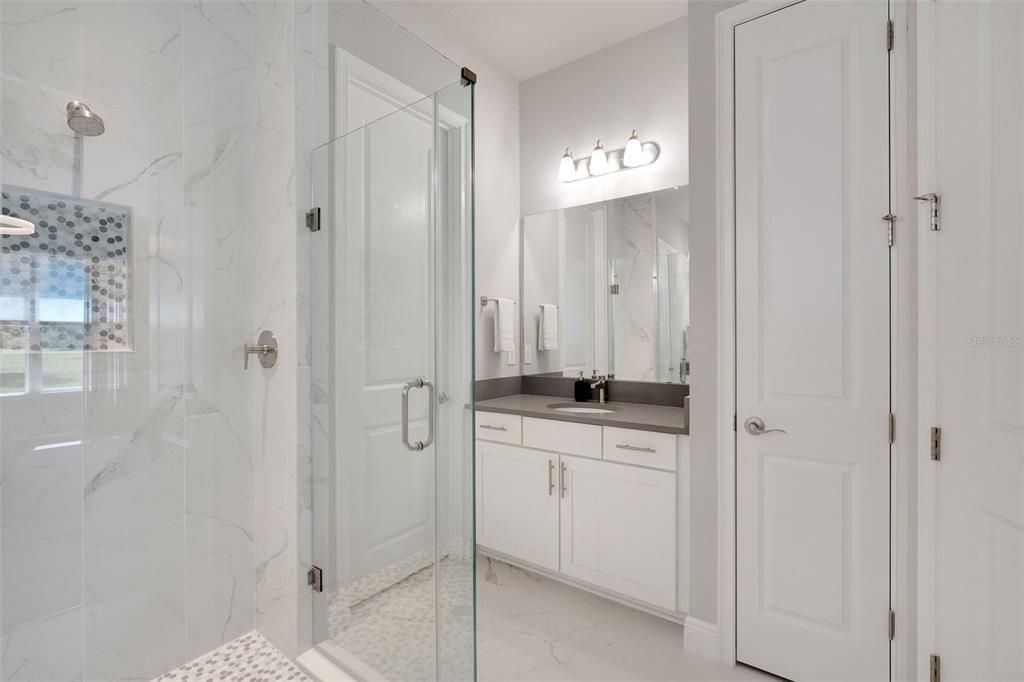 На продажу: $699,999 (4 спален, 3 ванн, 2376 Квадратных фут)