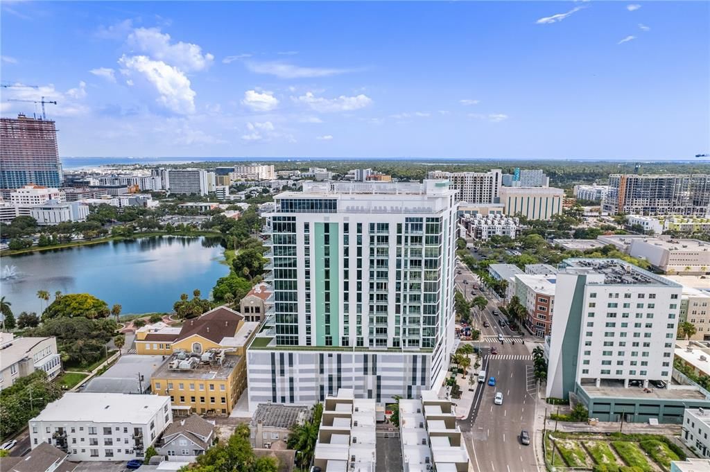 Recently Sold: $1,399,000 (3 beds, 2 baths, 2127 Square Feet)