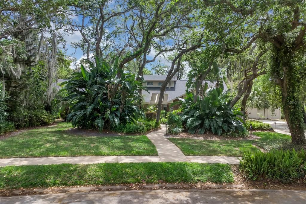 En Venta: $825,000 (4 camas, 3 baños, 3496 Pies cuadrados)