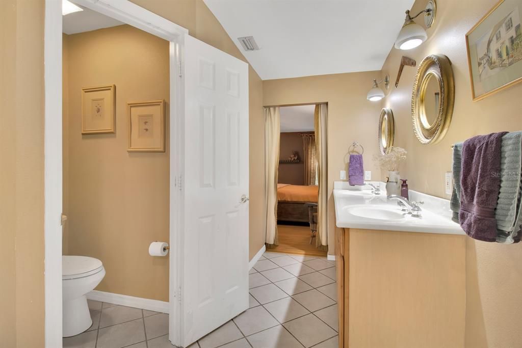 En Venta: $825,000 (4 camas, 3 baños, 3496 Pies cuadrados)