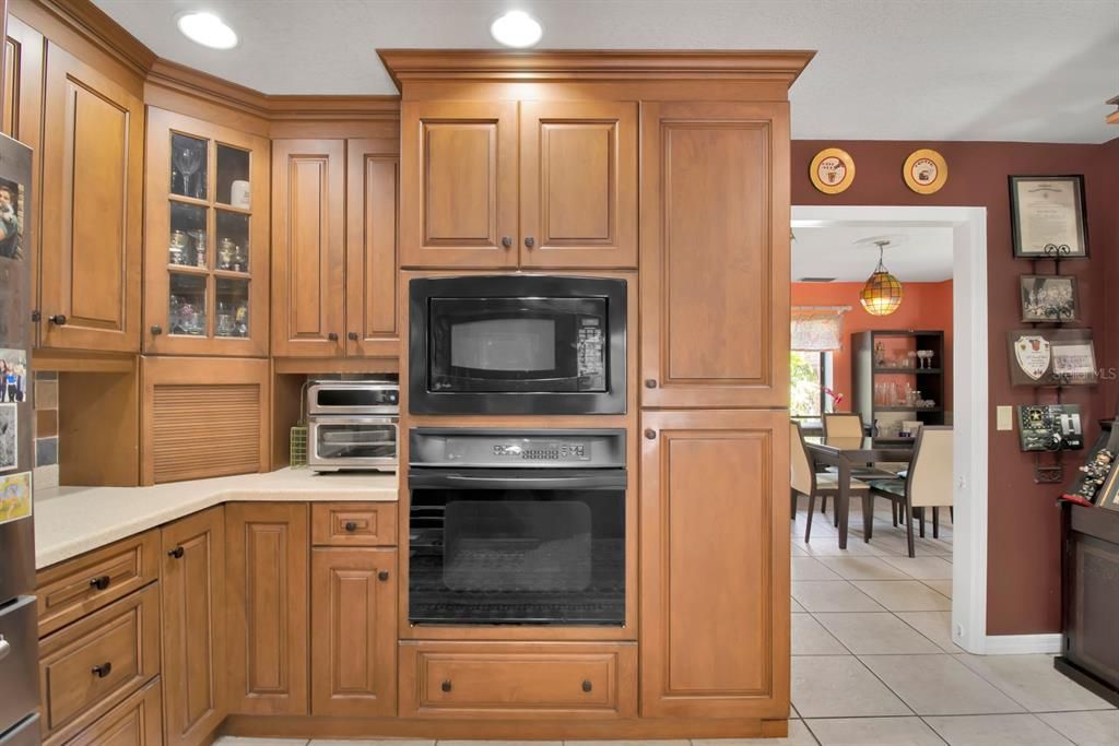 En Venta: $825,000 (4 camas, 3 baños, 3496 Pies cuadrados)