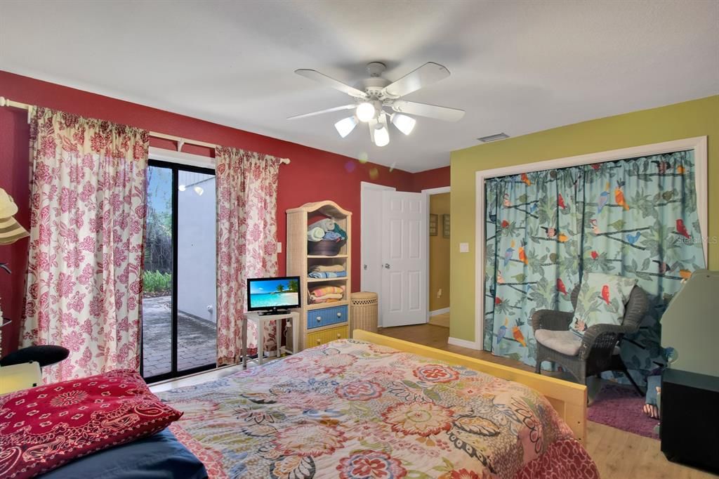 En Venta: $825,000 (4 camas, 3 baños, 3496 Pies cuadrados)