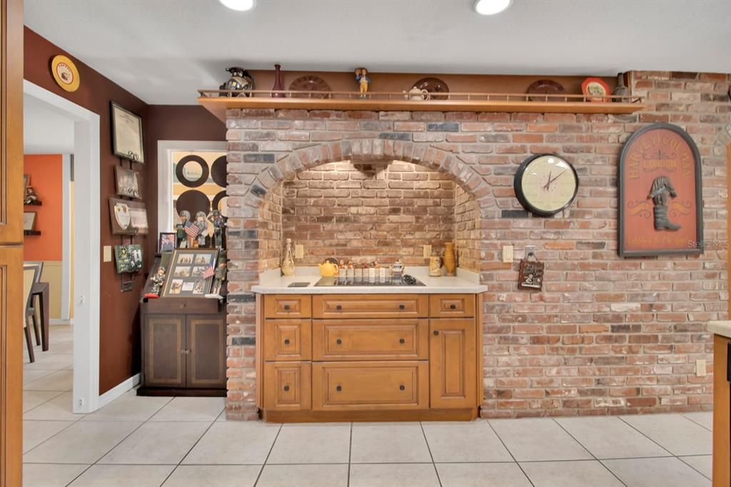 En Venta: $825,000 (4 camas, 3 baños, 3496 Pies cuadrados)