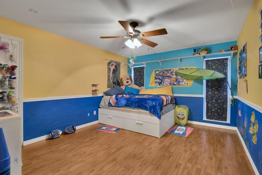 En Venta: $825,000 (4 camas, 3 baños, 3496 Pies cuadrados)