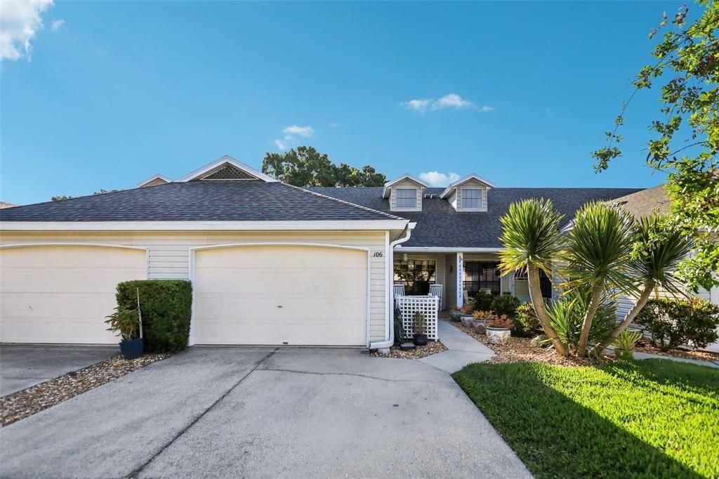 Recently Sold: $235,000 (2 beds, 2 baths, 1303 Square Feet)