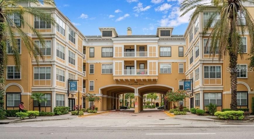 For Sale: $174,900 (1 beds, 1 baths, 411 Square Feet)