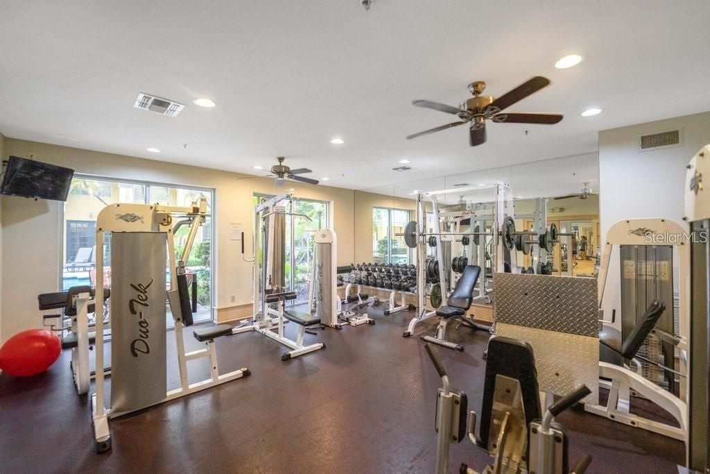 For Sale: $174,900 (1 beds, 1 baths, 411 Square Feet)