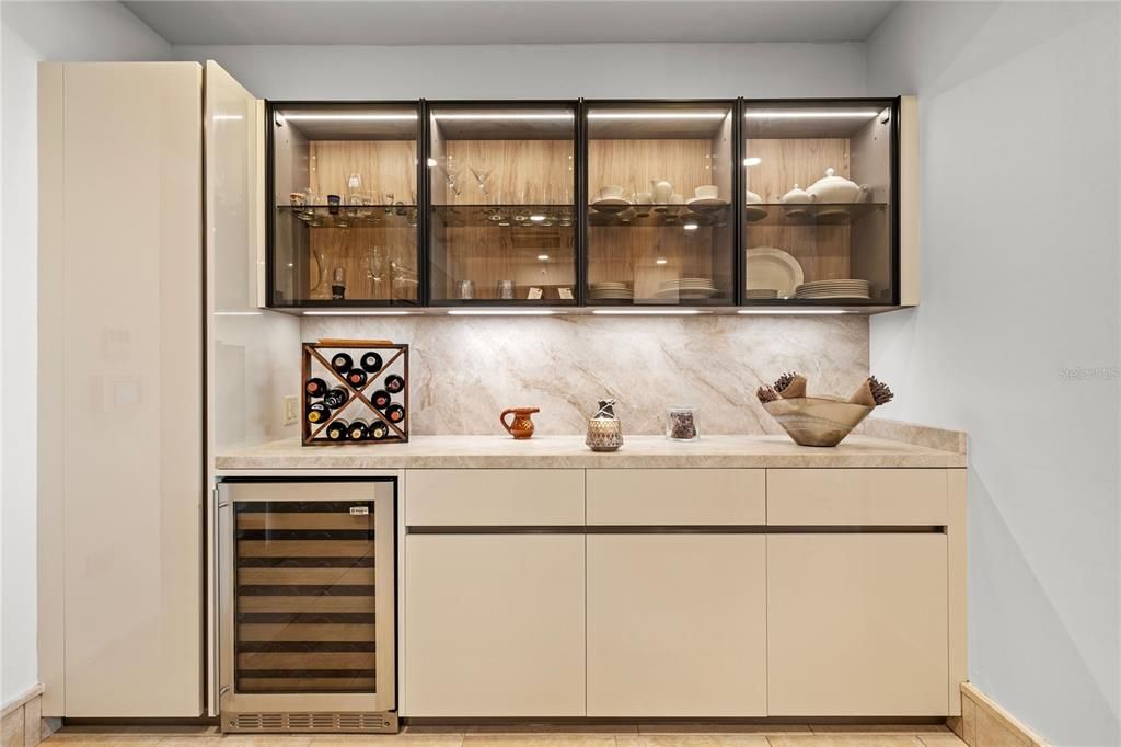 Active With Contract: $2,900,000 (3 beds, 3 baths, 1892 Square Feet)