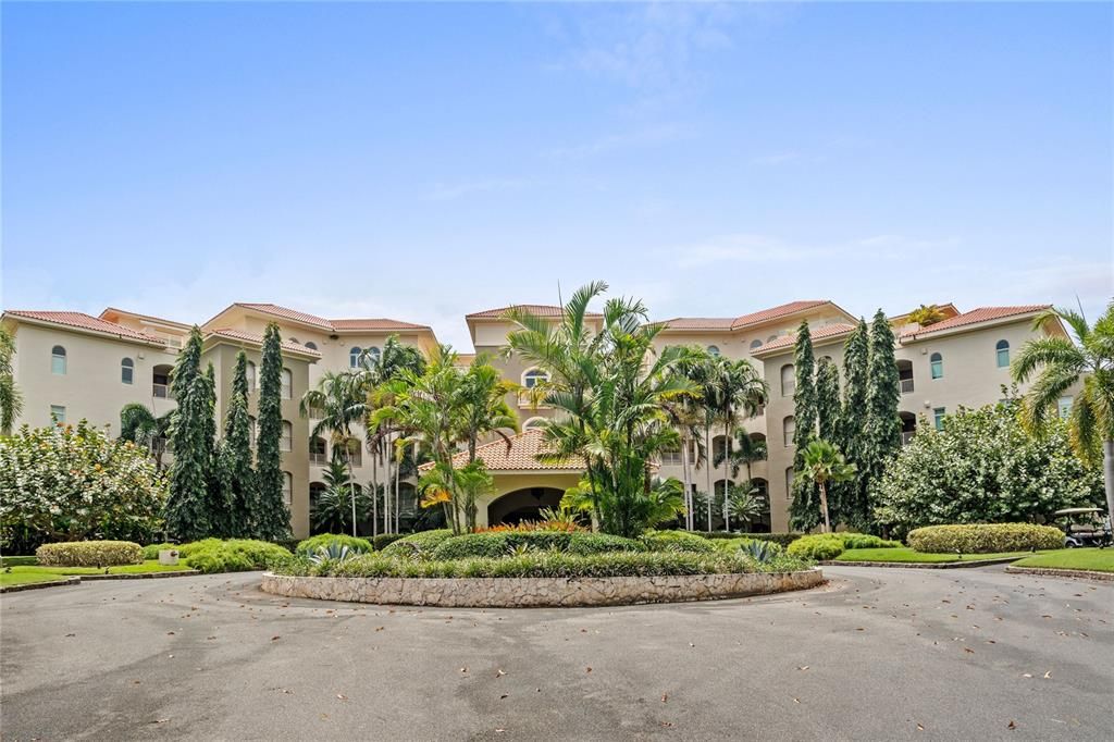 Active With Contract: $2,900,000 (3 beds, 3 baths, 1892 Square Feet)
