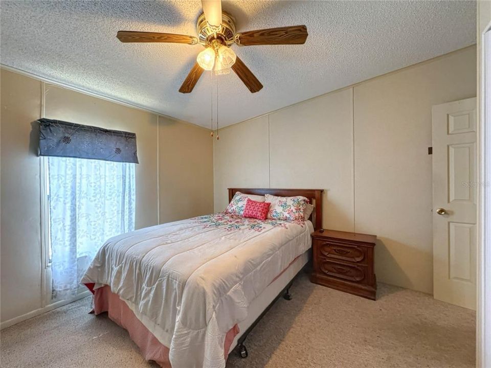 For Sale: $149,500 (2 beds, 2 baths, 1560 Square Feet)