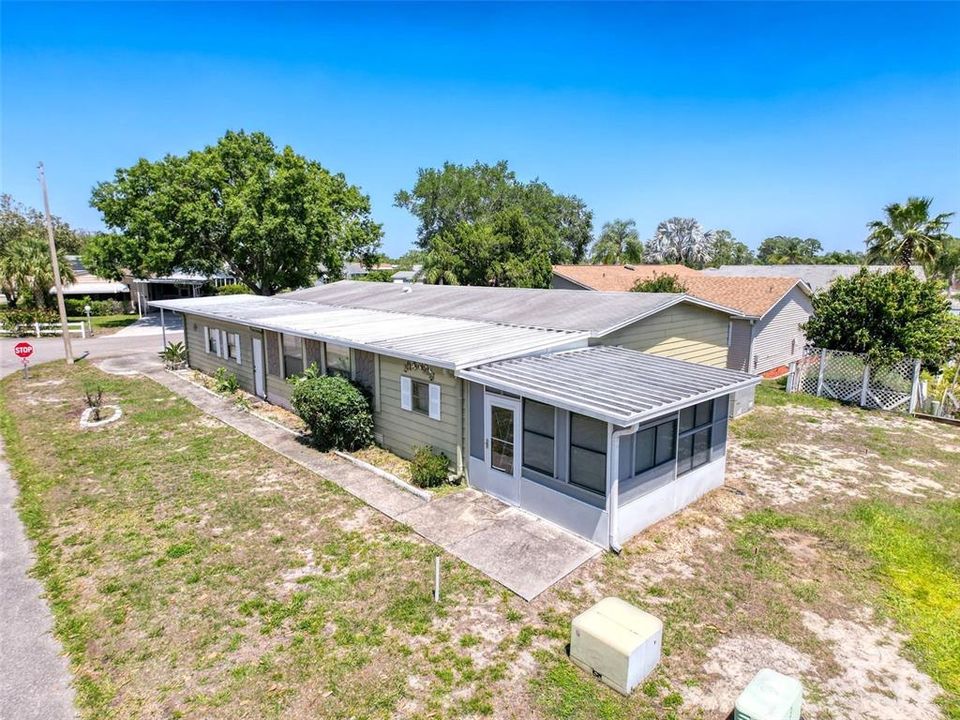 For Sale: $149,500 (2 beds, 2 baths, 1560 Square Feet)