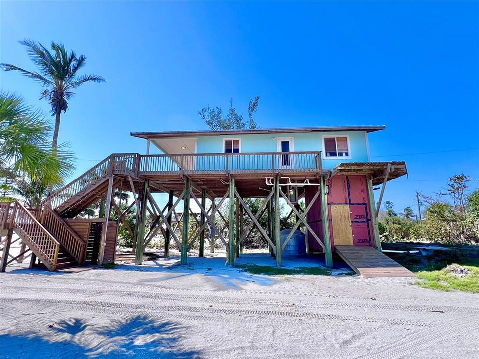 Под контрактом: $475,000 (2 спален, 1 ванн, 832 Квадратных фут)