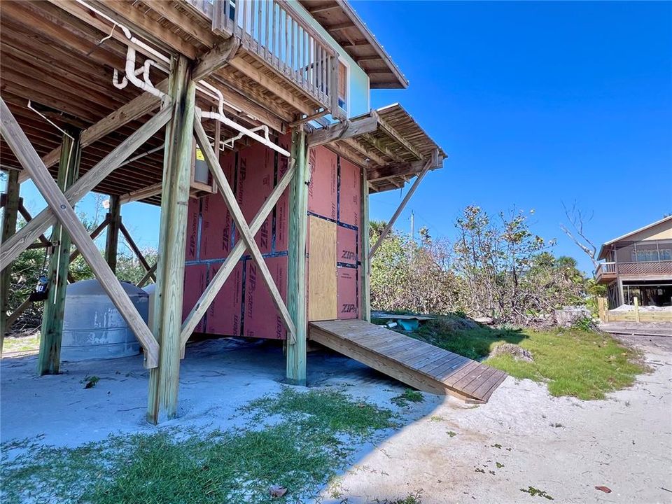 Под контрактом: $475,000 (2 спален, 1 ванн, 832 Квадратных фут)