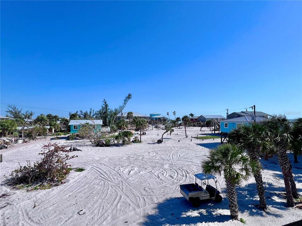 Под контрактом: $475,000 (2 спален, 1 ванн, 832 Квадратных фут)