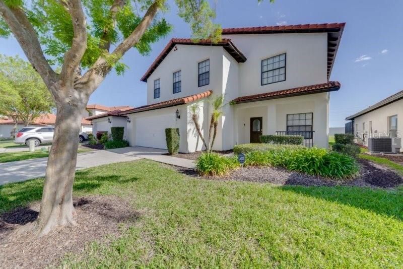 For Sale: $429,900 (4 beds, 2 baths, 2072 Square Feet)