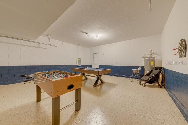 For Sale: $429,900 (4 beds, 2 baths, 2072 Square Feet)