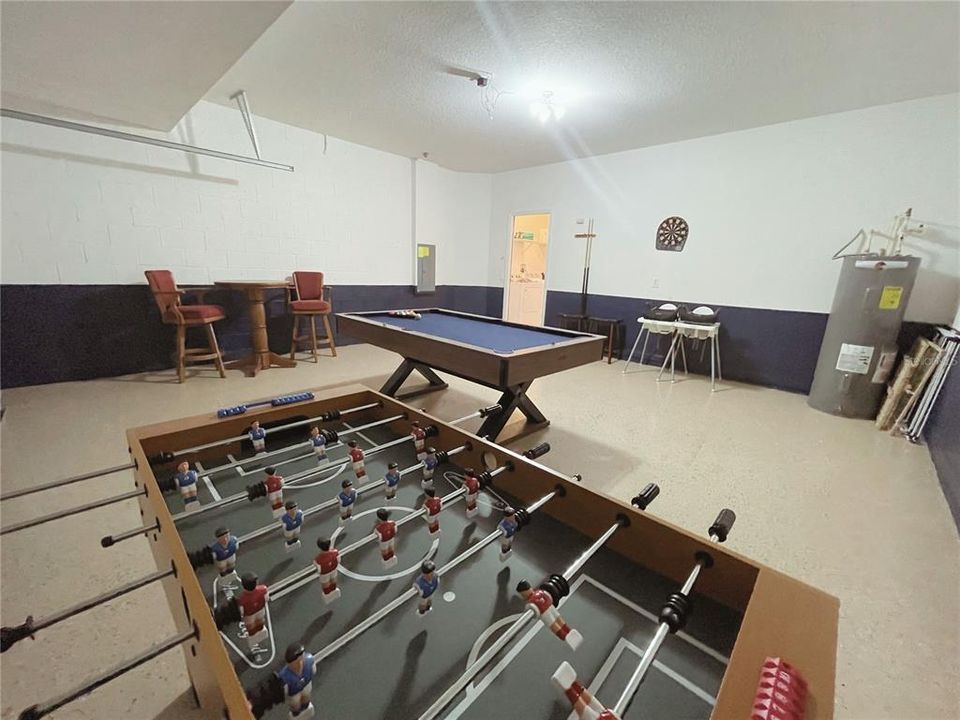 For Sale: $429,900 (4 beds, 2 baths, 2072 Square Feet)