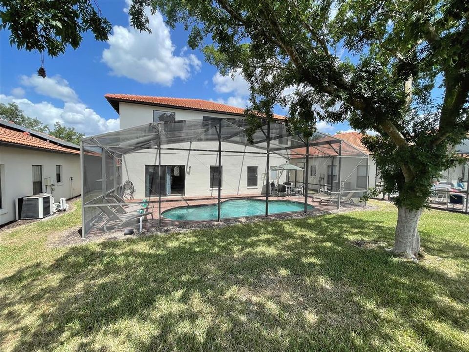 For Sale: $429,900 (4 beds, 2 baths, 2072 Square Feet)