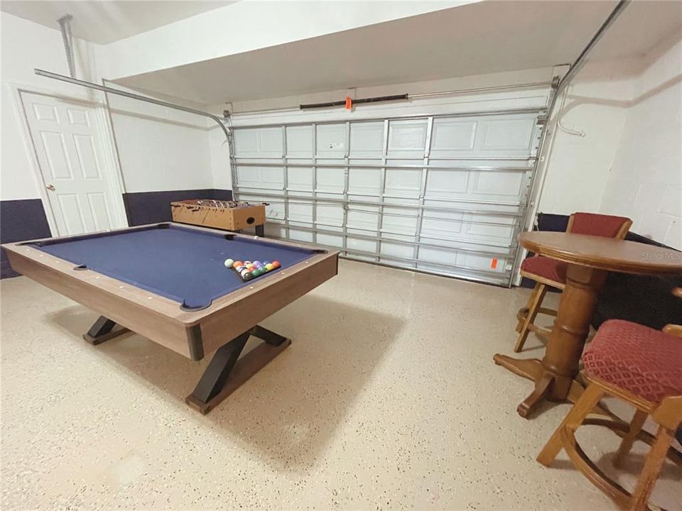 For Sale: $429,900 (4 beds, 2 baths, 2072 Square Feet)