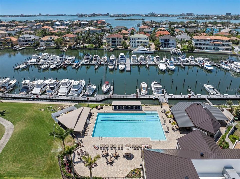 合同活跃: $1,450,000 (4 贝兹, 3 浴室, 2924 平方英尺)