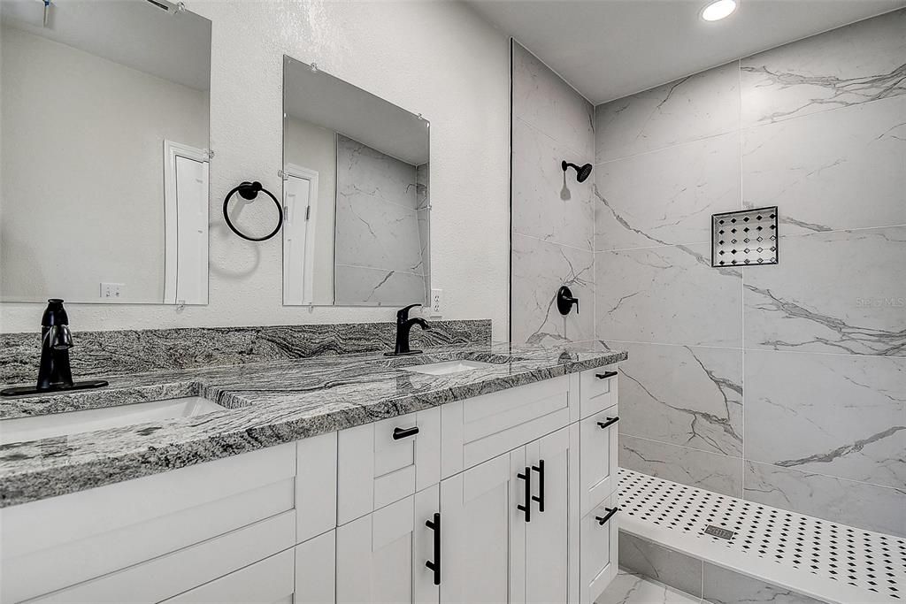 Active With Contract: $439,900 (3 beds, 2 baths, 1461 Square Feet)