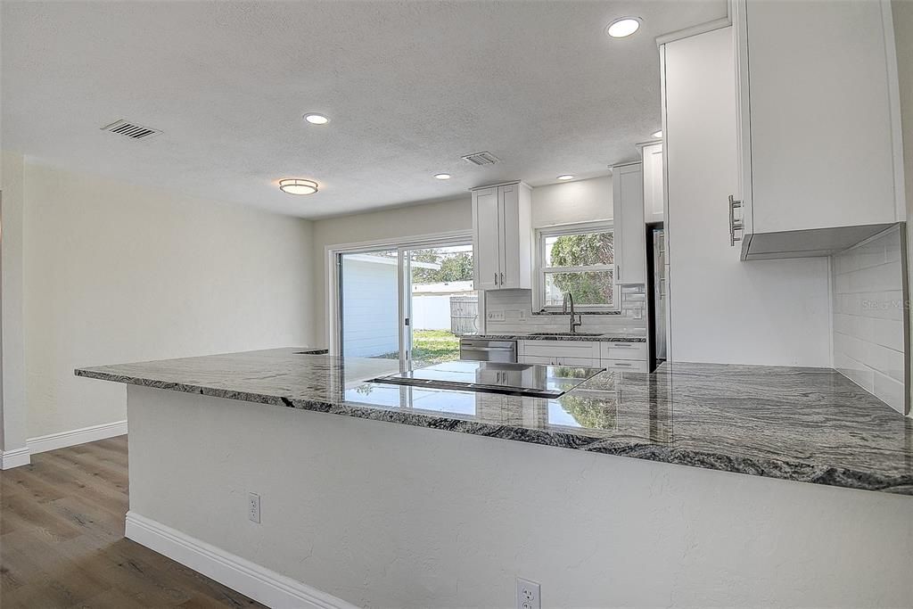 Active With Contract: $439,900 (3 beds, 2 baths, 1461 Square Feet)