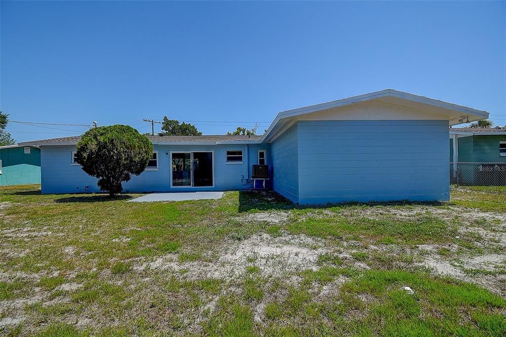 Active With Contract: $439,900 (3 beds, 2 baths, 1461 Square Feet)