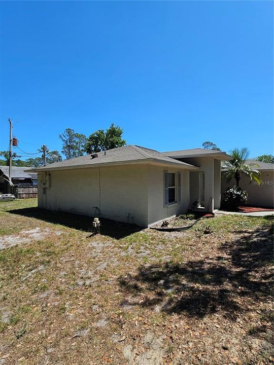 待售: $261,999 (3 贝兹, 2 浴室, 1097 平方英尺)