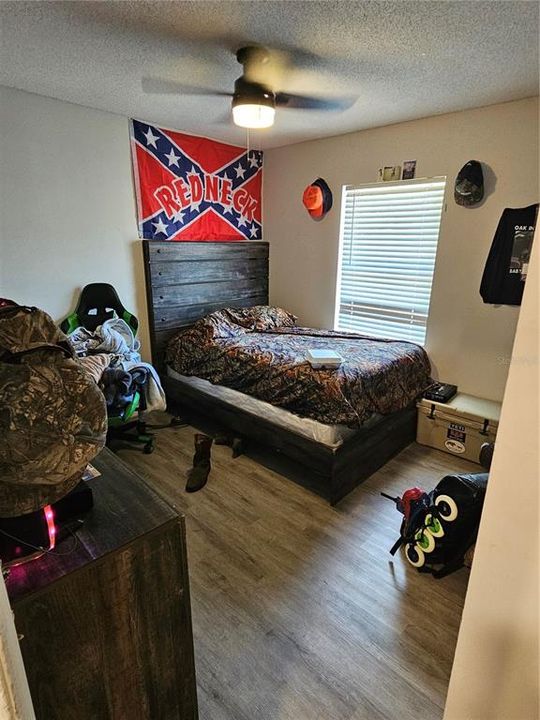 待售: $261,999 (3 贝兹, 2 浴室, 1097 平方英尺)