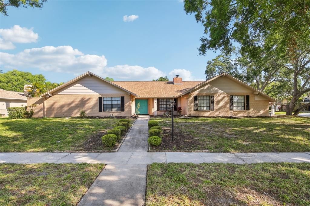 最近售出: $660,000 (4 贝兹, 3 浴室, 2838 平方英尺)