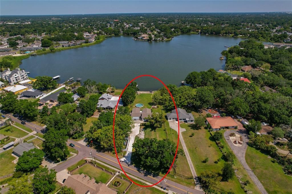 На продажу: $1,075,000 (4 спален, 2 ванн, 2335 Квадратных фут)