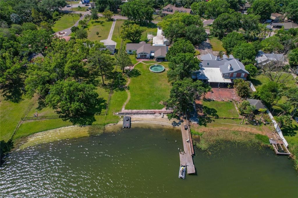 На продажу: $1,075,000 (4 спален, 2 ванн, 2335 Квадратных фут)