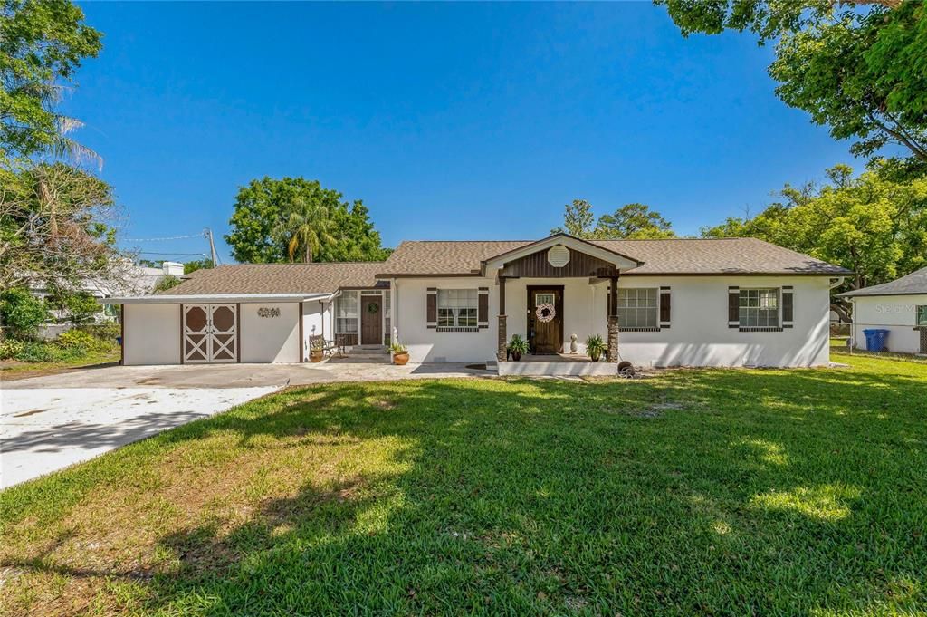 На продажу: $1,075,000 (4 спален, 2 ванн, 2335 Квадратных фут)