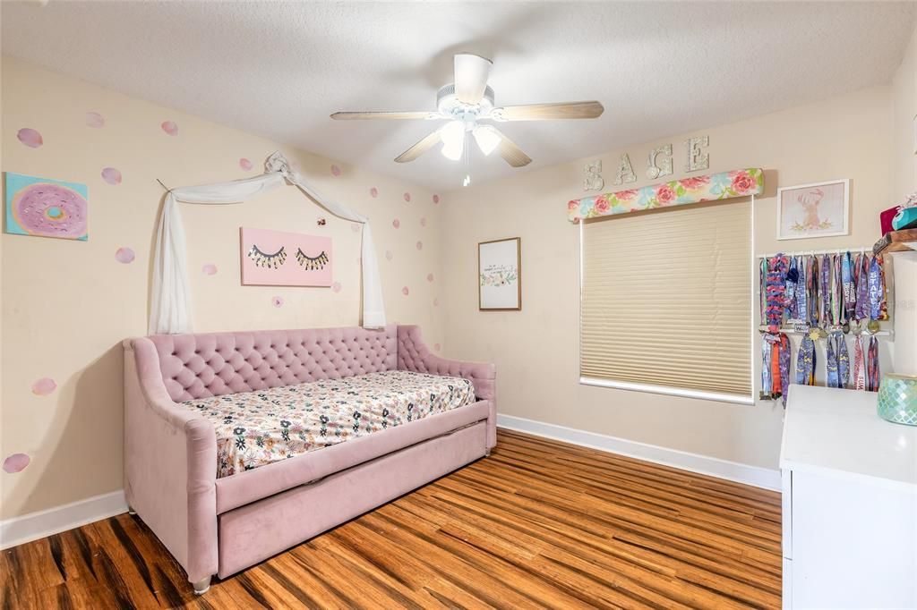 Active With Contract: $600,000 (5 beds, 3 baths, 2909 Square Feet)