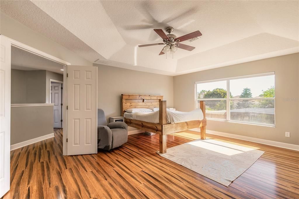 Active With Contract: $600,000 (5 beds, 3 baths, 2909 Square Feet)