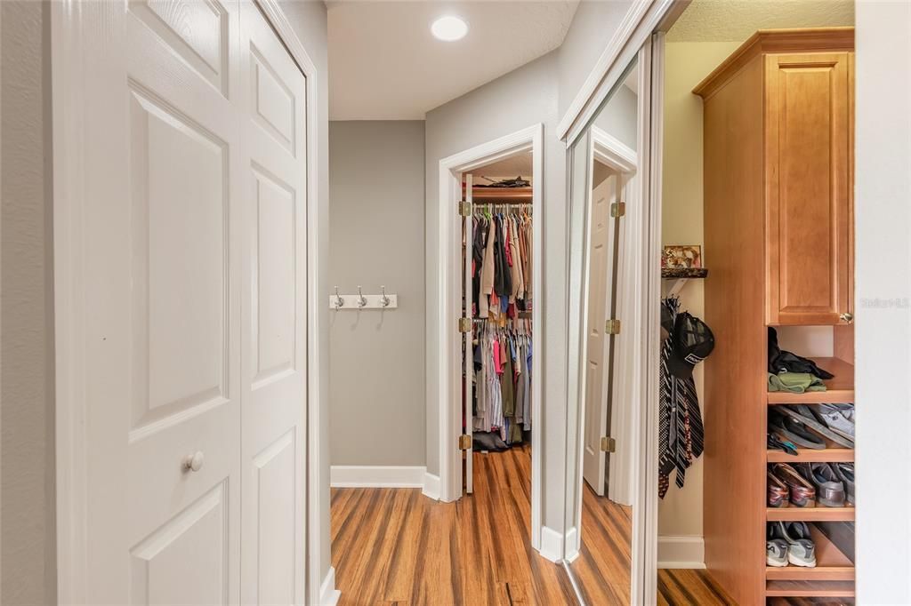 Active With Contract: $600,000 (5 beds, 3 baths, 2909 Square Feet)