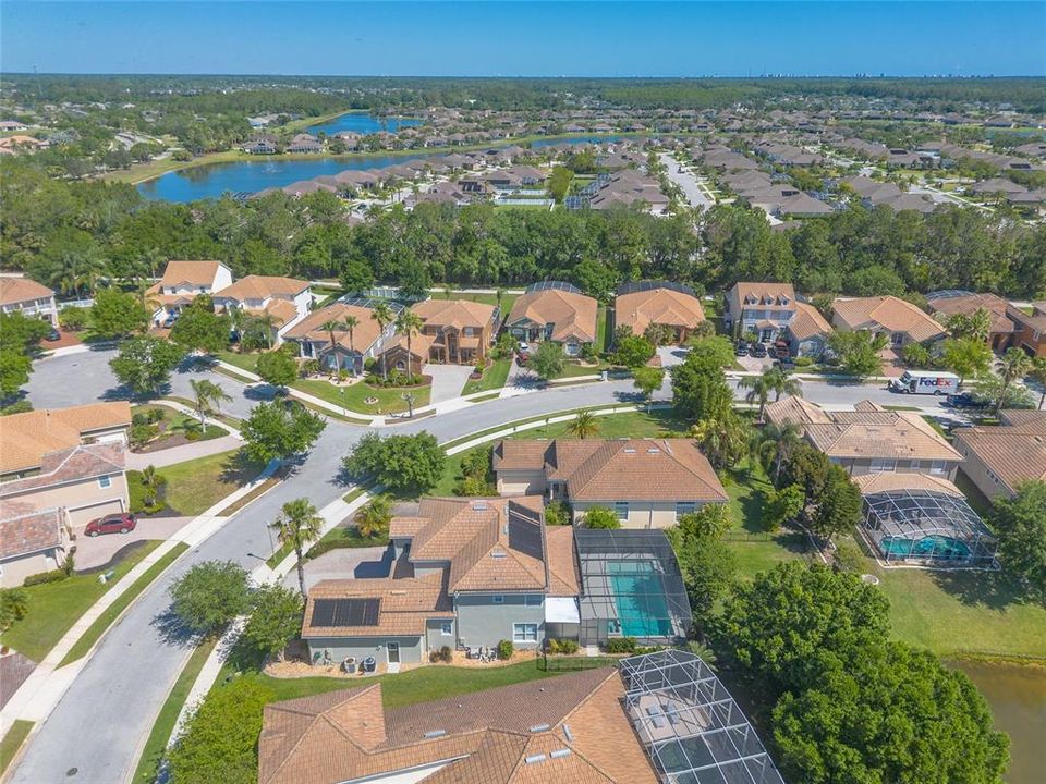 Active With Contract: $600,000 (5 beds, 3 baths, 2909 Square Feet)