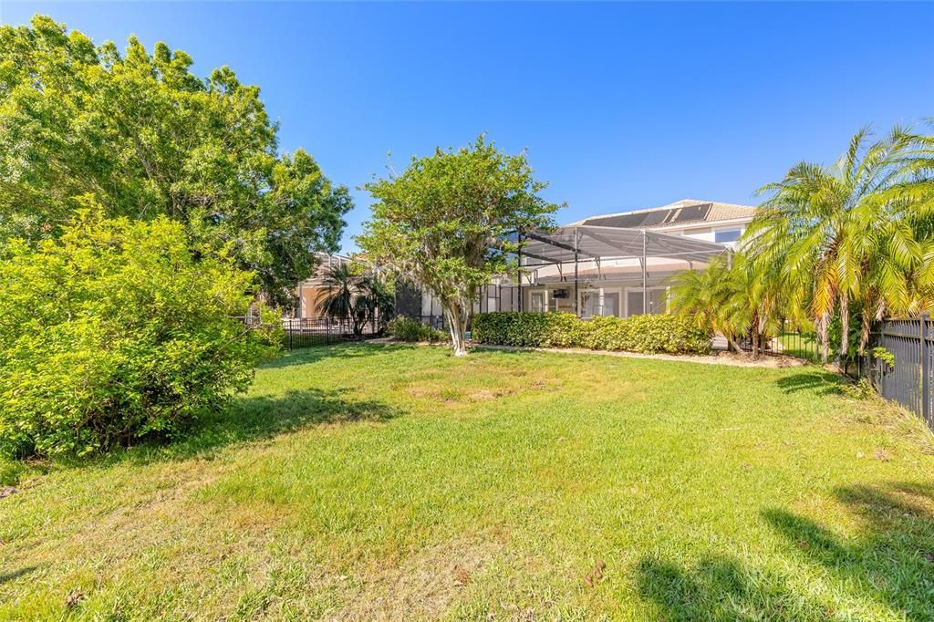 Active With Contract: $600,000 (5 beds, 3 baths, 2909 Square Feet)