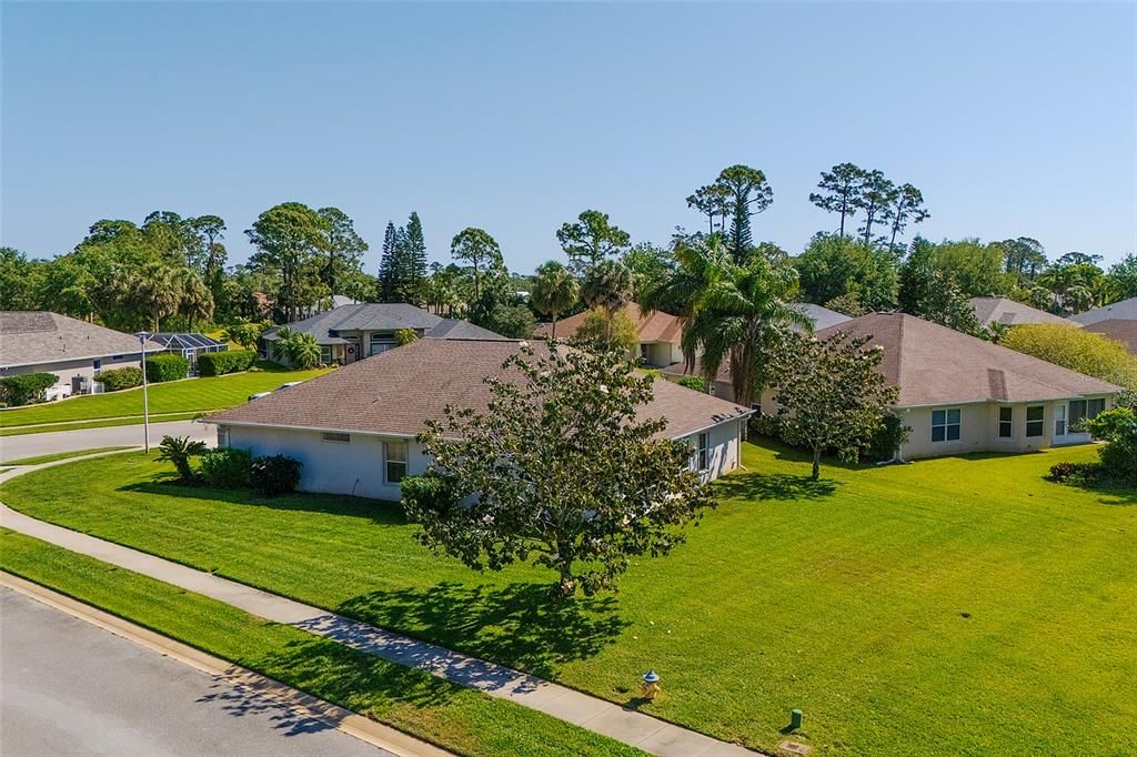 For Sale: $349,000 (3 beds, 2 baths, 1667 Square Feet)