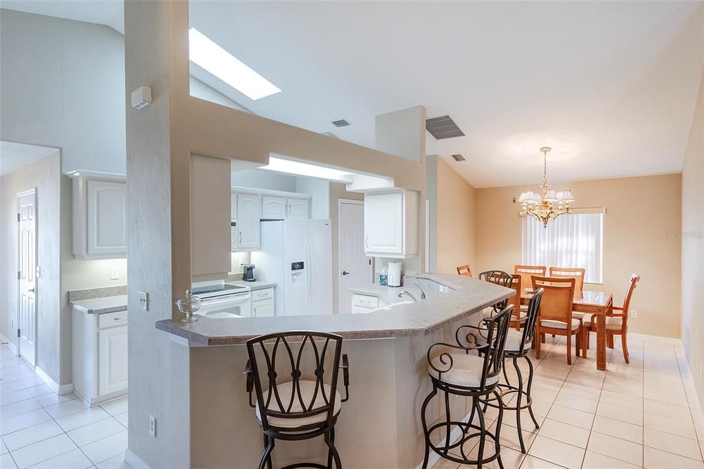 For Sale: $349,000 (3 beds, 2 baths, 1667 Square Feet)